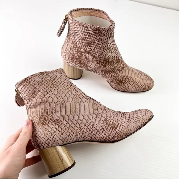 AGL Ankle Boots womens 6/36 Crocodile Texture Boots In Pink Block Heel Zipper