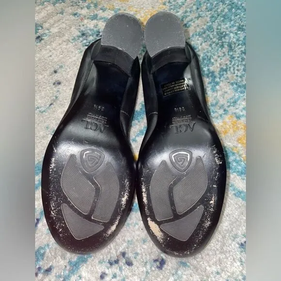 AGL Attilio Giusti Leombruni Black Toe Cap Pumps Heels 39.5 (RUN SMALL)