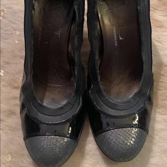 AGL Black Patent Leather Capped Toe Pumps 38 1/2 -