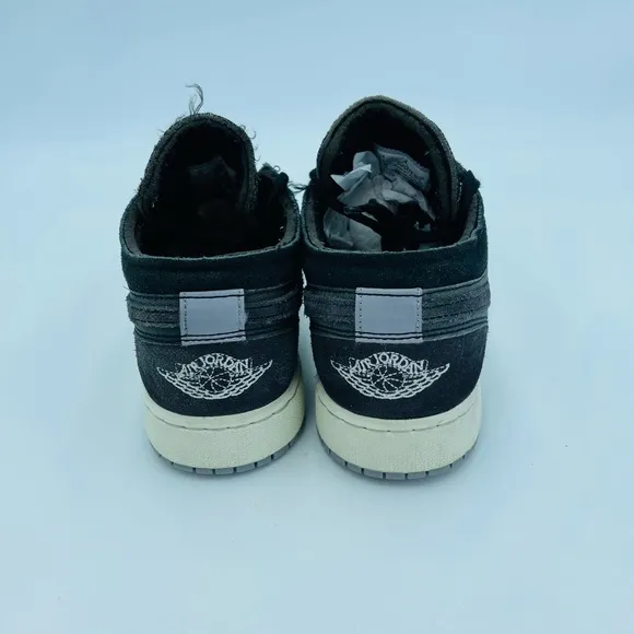AIR JORDAN 1 LOW SE CRAFT GRADE SCHOOL LIFESTYLE SHOES