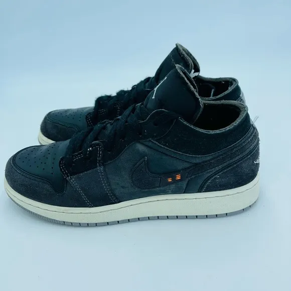 AIR JORDAN 1 LOW SE CRAFT GRADE SCHOOL LIFESTYLE SHOES
