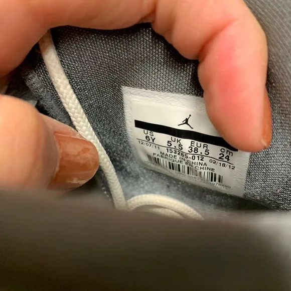 Air Jordan 12 GS Cool Grey Sneakers Size 6 Youth