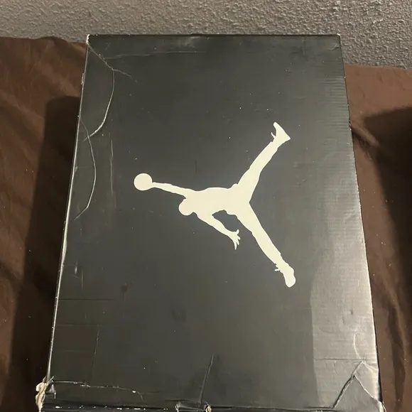 Air Jordan Nike Retro 8 Bugs Bunny Vintage