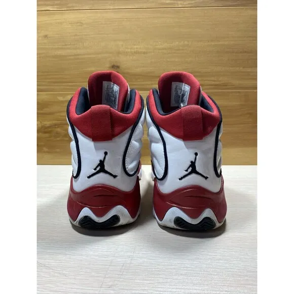 AIR JORDAN PRO STRONG CHICAGO DC7911-101 SHOES 7Y YOUTH WOMANS 8.5 WHITE GYM RED
