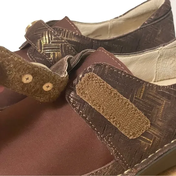 Alegria by PG Lite Brown Gold DEN-589W Leather Dena Clogs Size EUR 38 - US 8/8.5