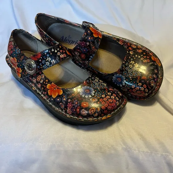 Alegria Paloma Midnight Garden Mary Janes - Size 8