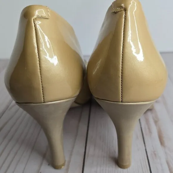 Alex Marie Women's Patent leather open toe dress pumps w/ Tan with Jewels sz 8.5