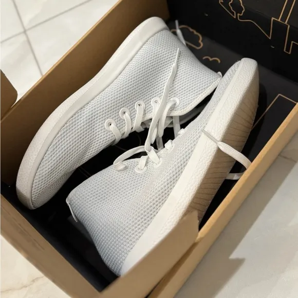 Allbirds Tree Toppers Lightweight Classic Casual Lifestyle Lace High Top Sneaker