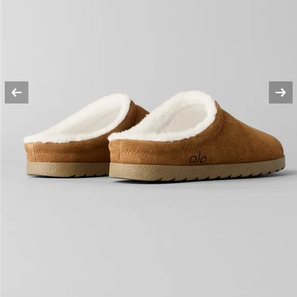 ALO Yoga Tan and Cream Slippers with Open Back