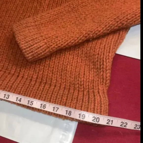 AMERICAN EAGLE grunge ORANGE Lambswool Heavy Knit SWEATER Gray Chest Stripes men