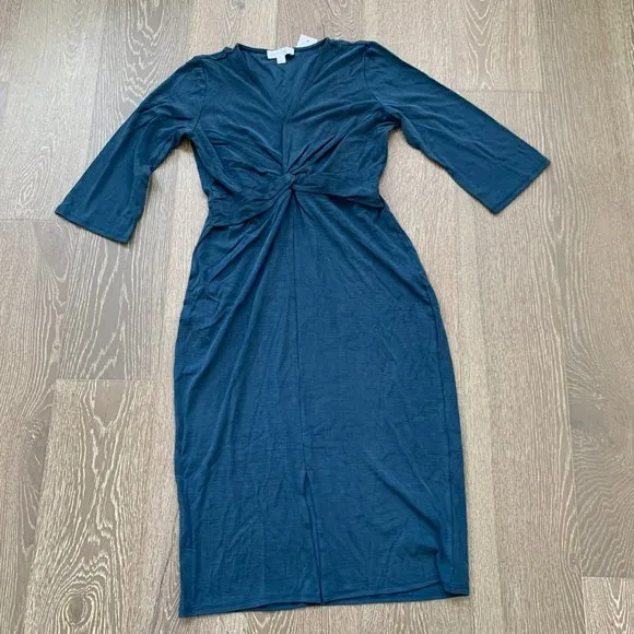 Amour Vert Lourdes Tencel Luxe dress