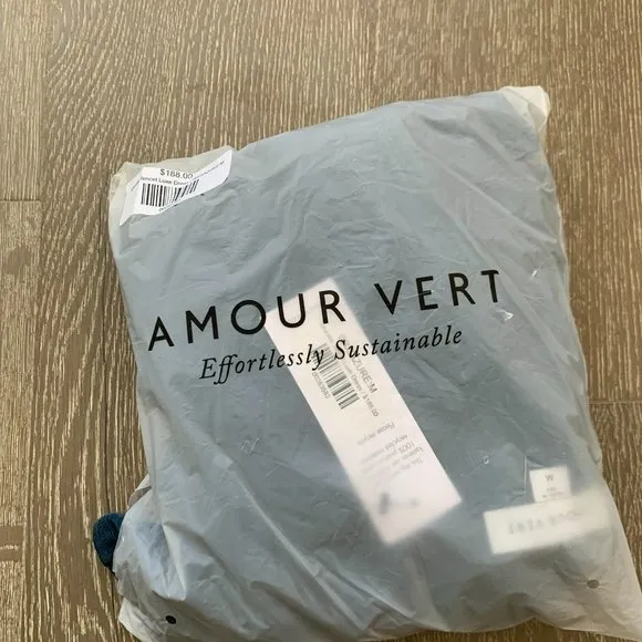 Amour Vert Lourdes Tencel Luxe dress