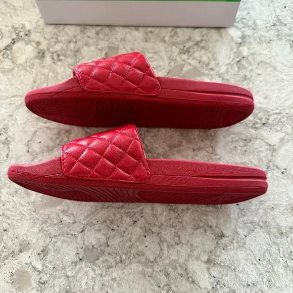 APL Red Women’s Lusso Slide size 6 NEW