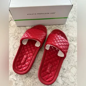 APL Red Women’s Lusso Slide size 6 NEW