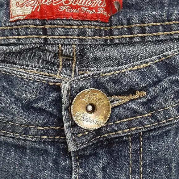 Apple Bottoms Bling Pocket Apple Embroidered Bootcut Jeans Y2K Flare Denim 9/10