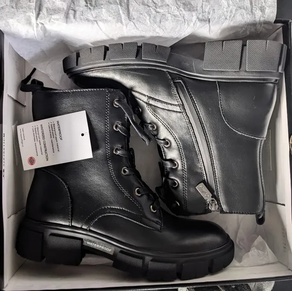 ⚡🎉🔖Aqua Collége Waterproof &quot;Pippa&quot; combat boots, sizes 6 &amp; 6.5 (NWT!)
