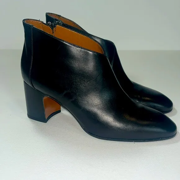 Aquatalia Black Leather Mid Heel Boots