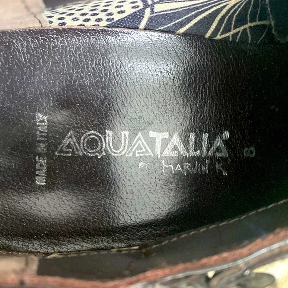 Aquatalia by Marvin K Ankle Bootie Black Patent Leather Side Zipper Women's sz 8