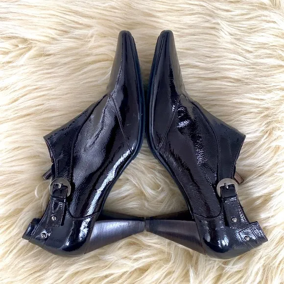 Aquatalia by Marvin K Ankle Bootie Black Patent Leather Side Zipper Women's sz 8