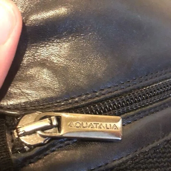 𝅺Aquatalia mid calf black leather boots