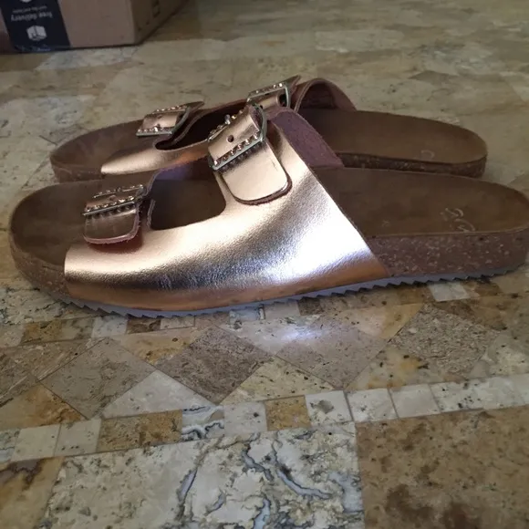 Ara Patent Leather Metallic Rose Gold Sandals Sz 9