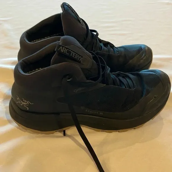 Arc’teryx Aerios FL Mid GORE-TEX Men’s Boot size 6.5 waterproof hiking climbing