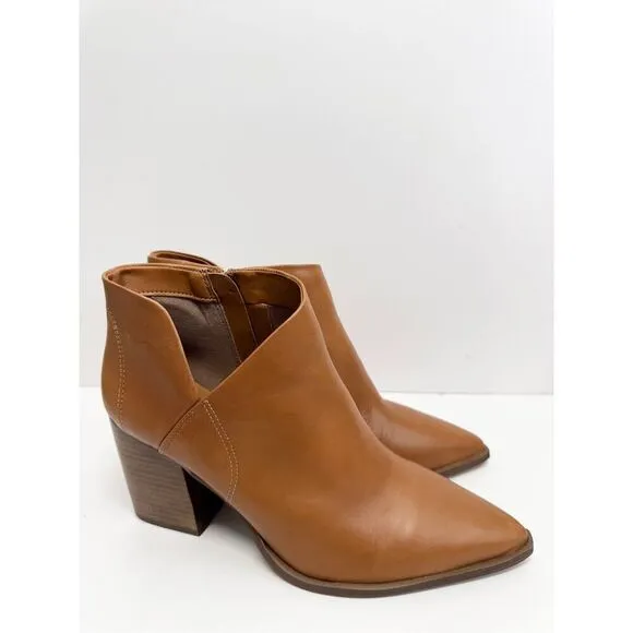 Arezzo Boots Size 9B Leather Pointed Toe Block Heel Pull On Booties NEW