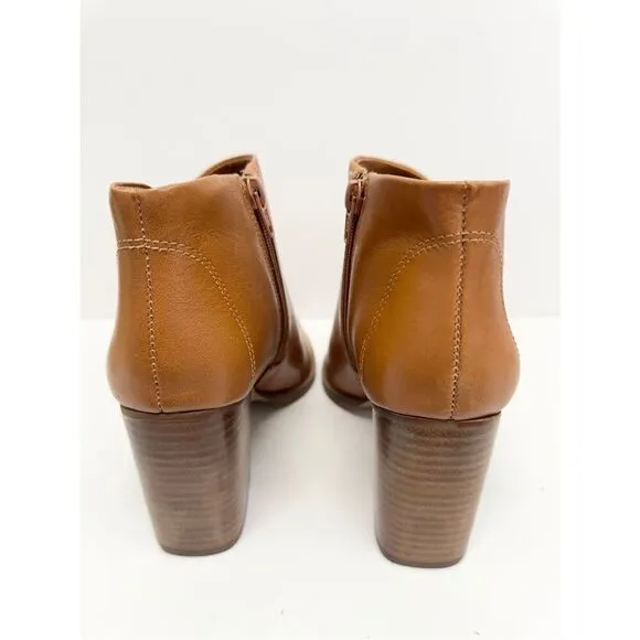 Arezzo Boots Size 9B Leather Pointed Toe Block Heel Pull On Booties NEW