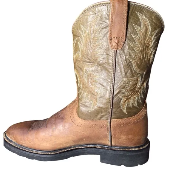 Ariat Brown and Tan Cowboy Boots EUC size 11