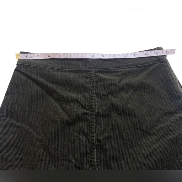 Aritizia Wilfred - Aaliyah Corduroy Mini Skirt