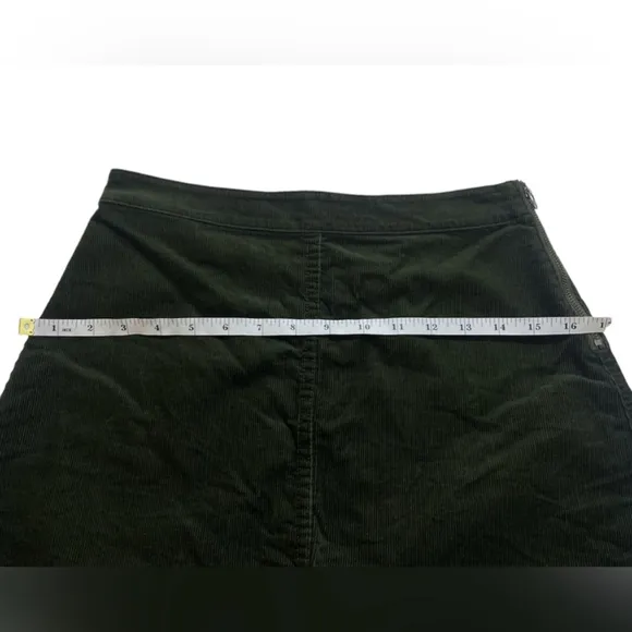 Aritizia Wilfred - Aaliyah Corduroy Mini Skirt