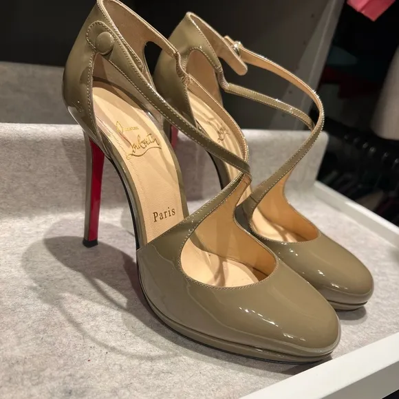 Authentic Christian Louboutin Grey etoupe Patent Cross Pumps heels shoes 37