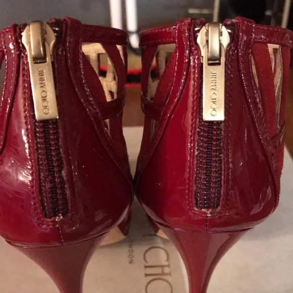 Authentic Sexy Jimmy Choo Heels in Box.