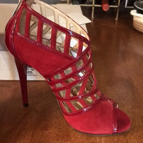 Authentic Sexy Jimmy Choo Heels in Box.