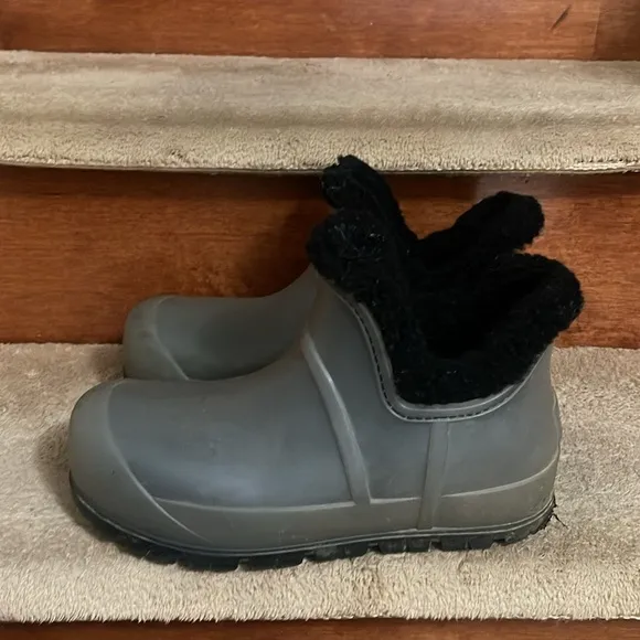 Authentic UGG Australia Raincloud Waterproof Women Boot Size 8 Excellent C…