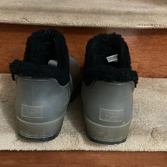 Authentic UGG Australia Raincloud Waterproof Women Boot Size 8 Excellent C…