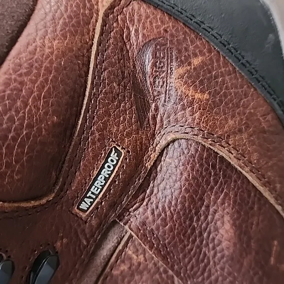Avenger men's hiking boots