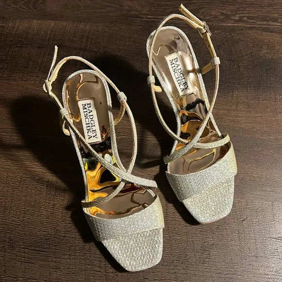 Badgley Mischka Ebiza Glitter Cross Strap SandalSize 6.5