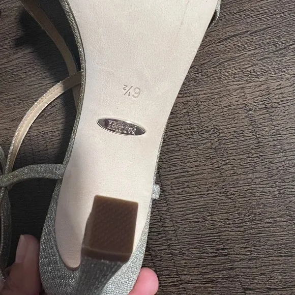 Badgley Mischka Ebiza Glitter Cross Strap SandalSize 6.5