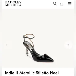Badgley Mischka Indy II black patent shoes size 9 1/2 NIB