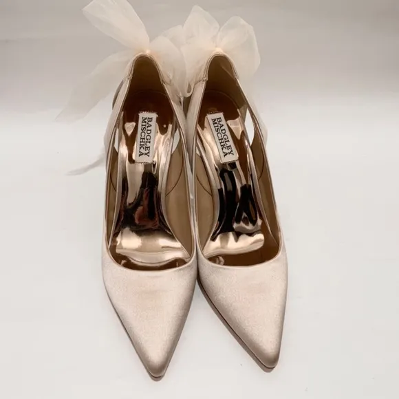 Badgley Mischka Kinsley Tulle Bow Detail Pumps Nude Stiletto Heel Evening Shoes