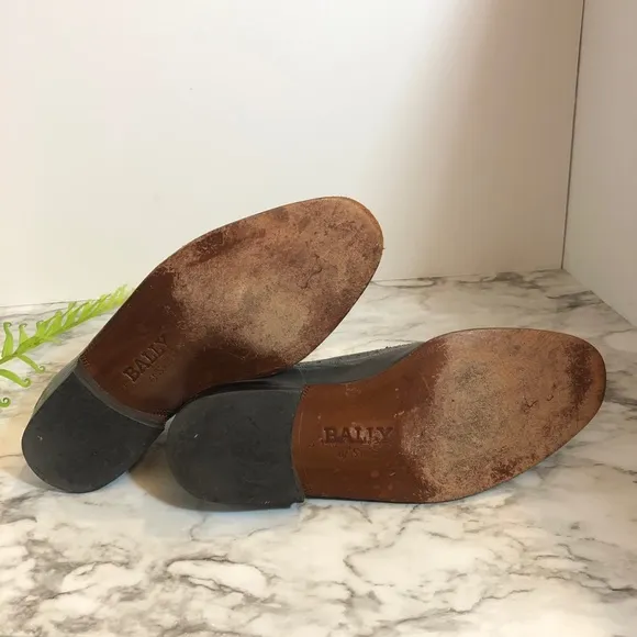Ballys’s of Switzerland Grey Leather Wingtip