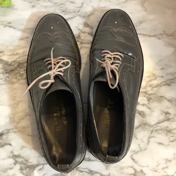 Ballys’s of Switzerland Grey Leather Wingtip