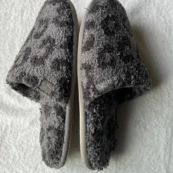 Barefoot Dreams CozyChic Leopard-Print Slippers