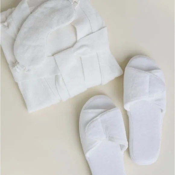 Barefoot Dreams Luxury Spa Set