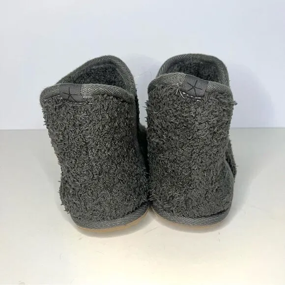 Barefoot Dreams Cozychic Youth Booties Slippers Carbon Gray Sz 12-1 NWOB