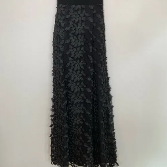 BEBE X NAVEN Strapless Bustier Maxi Dress Embroidered Body Black Size 00