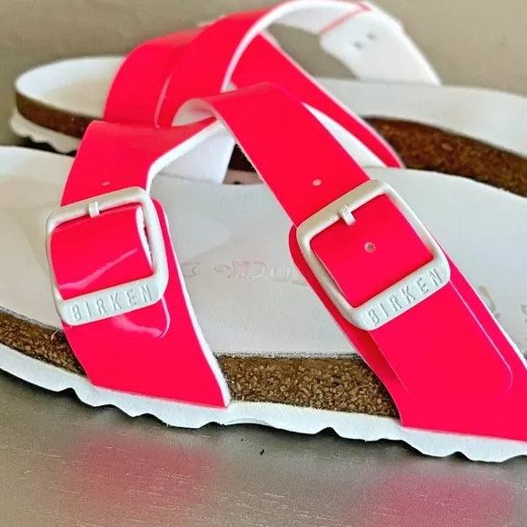Birkenstock Sandals 36 5.5 6 Hot Neon Pink Patent Yao Slide Sandal New!