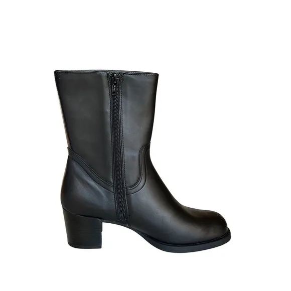 Black Chunky Heel Boots, Black Leather Mid Calf, Classic Design Boots, Y2K NWOT