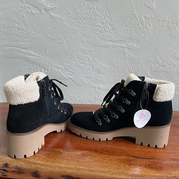 Blondo Devin Black Waterproof Snow Angle Boots/ Bootie New with Tag!